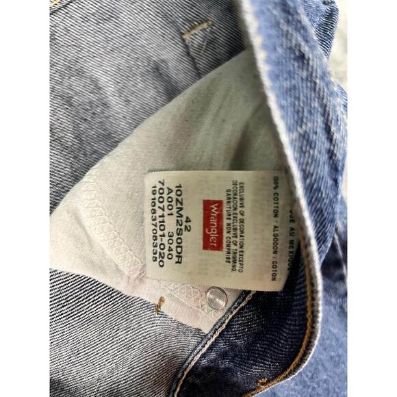Wrangler Authentics Men’s Denim Jean Shorts Size 42 Relaxed Fit Blue - Picture 4 of 9